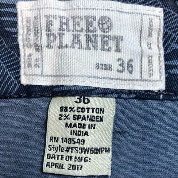 Free Planet Men’s Palm Tree Print Shorts in Blues Men’s 36 - Picture 5 of 6